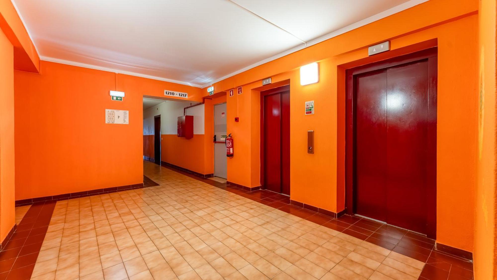 Red Velvet 1 Bdr Flat With Balcony By Lovelystay Portimão Exterior foto